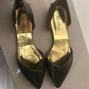 Ted Baker London Black and Gold Women's Shoes size 38 or USA 8 great shape